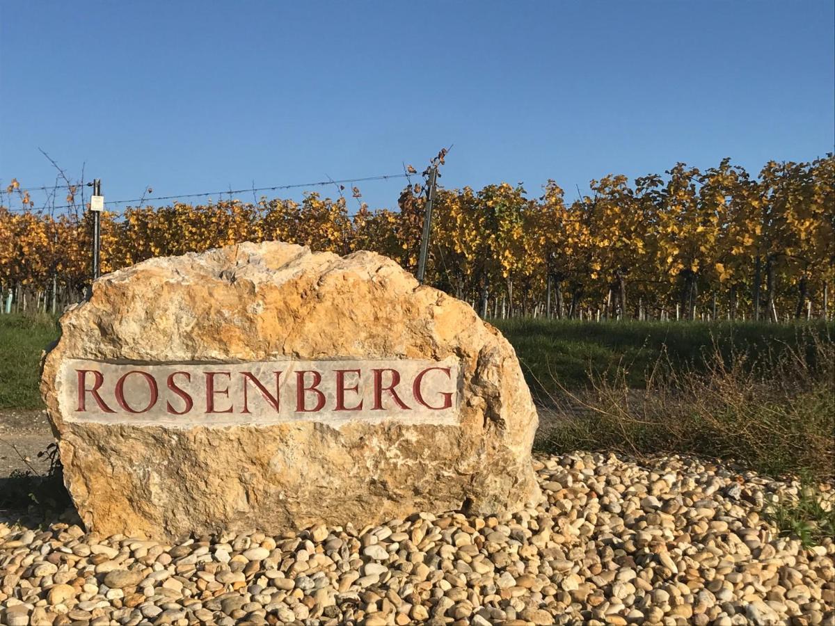 Weingut & Gastezimmer Edelmann Goettlesbrunn Экстерьер фото